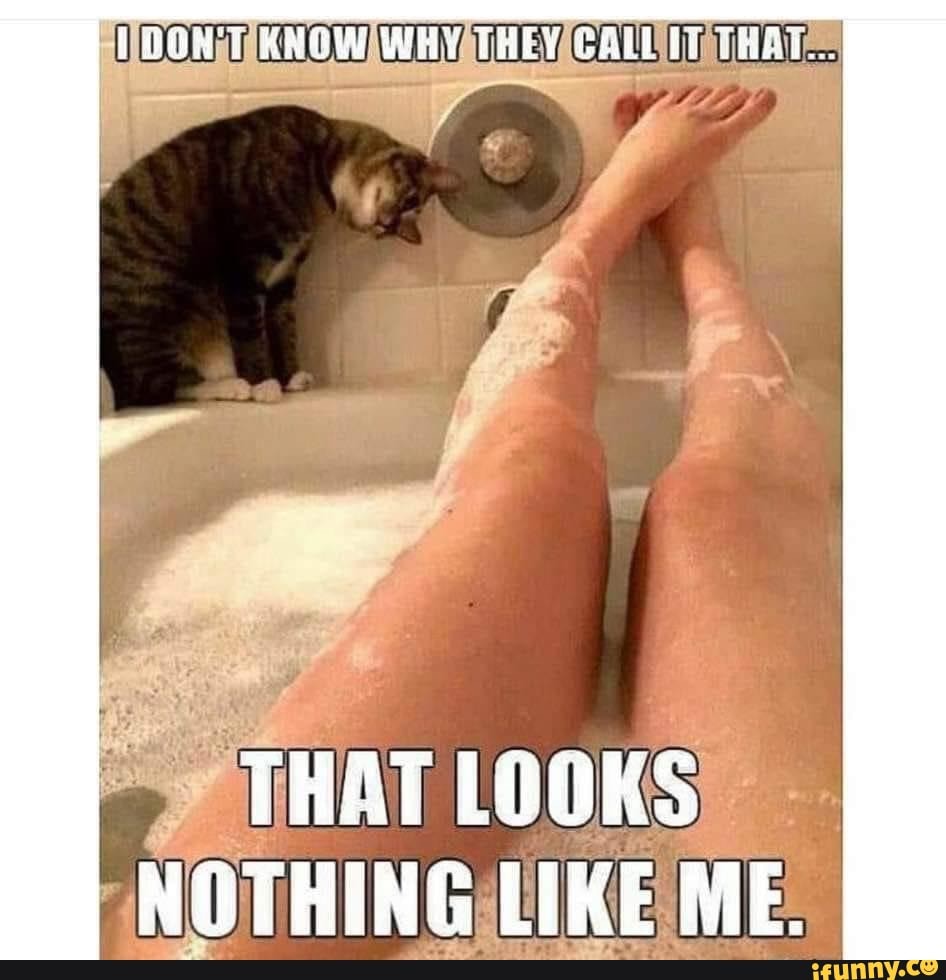 Смешные ноги в ванной