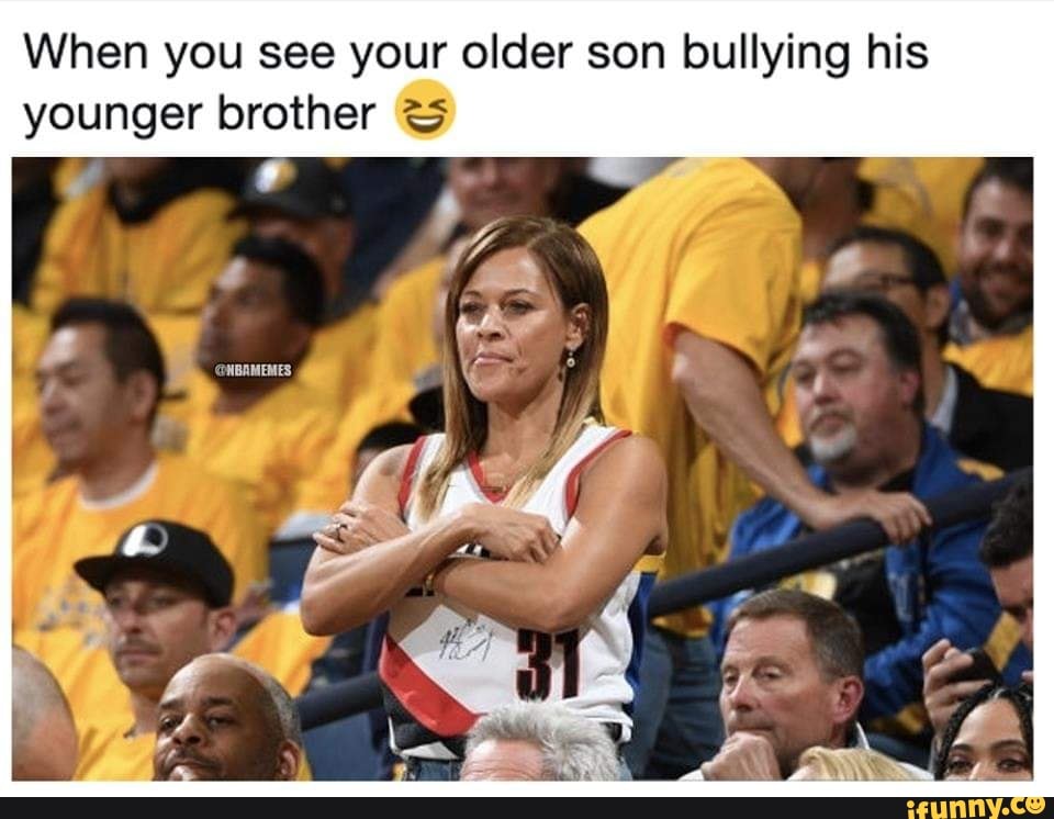 Sons bully
