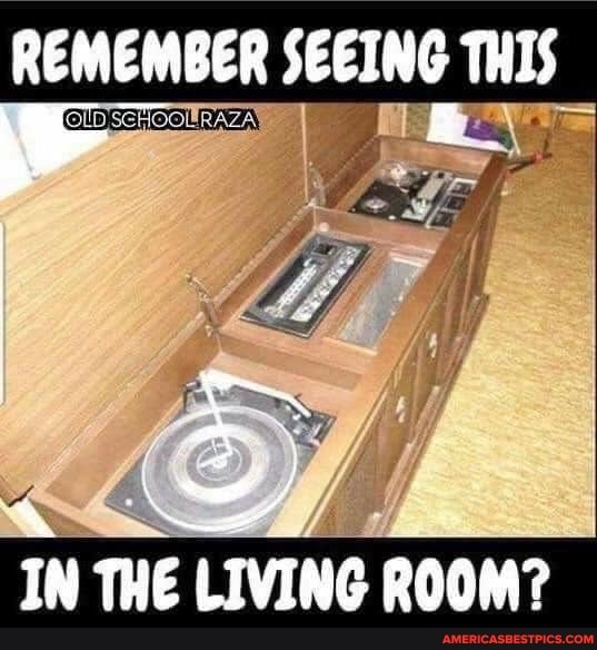 REMEMBER SEEING THIS
OLD
TN THE LIVING POGMi