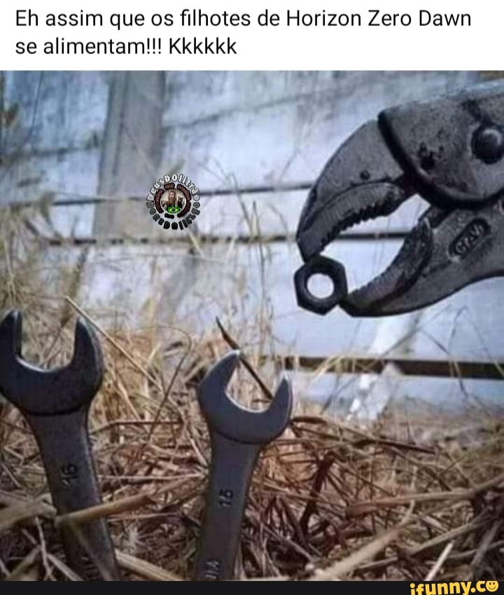 Eh assim que os filhotes de Horizon Zero Dawn
se alimentam!!! Kkkkkk
