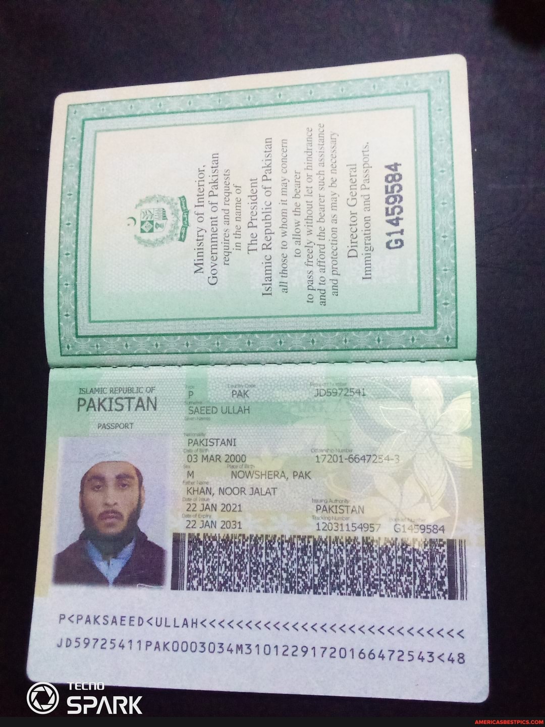 Islamic Republic Of Pakistan Passport Pakistani 03 Mar 2000 M Now Khan