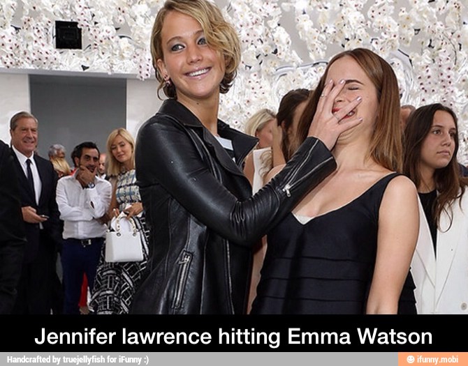 Jennifer lawrence hitting Emma Watson - Jennifer lawrence hitting Emma Watson
