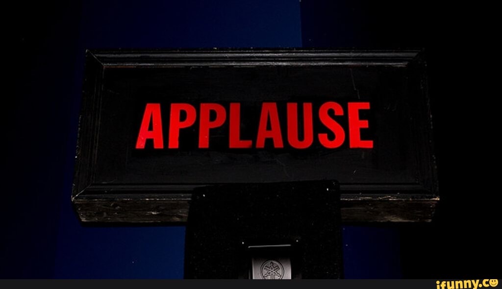 Version applause. Applause идиома. Леди гага аплаус клип. Lady gaga applause арт. Applause (a101/111).