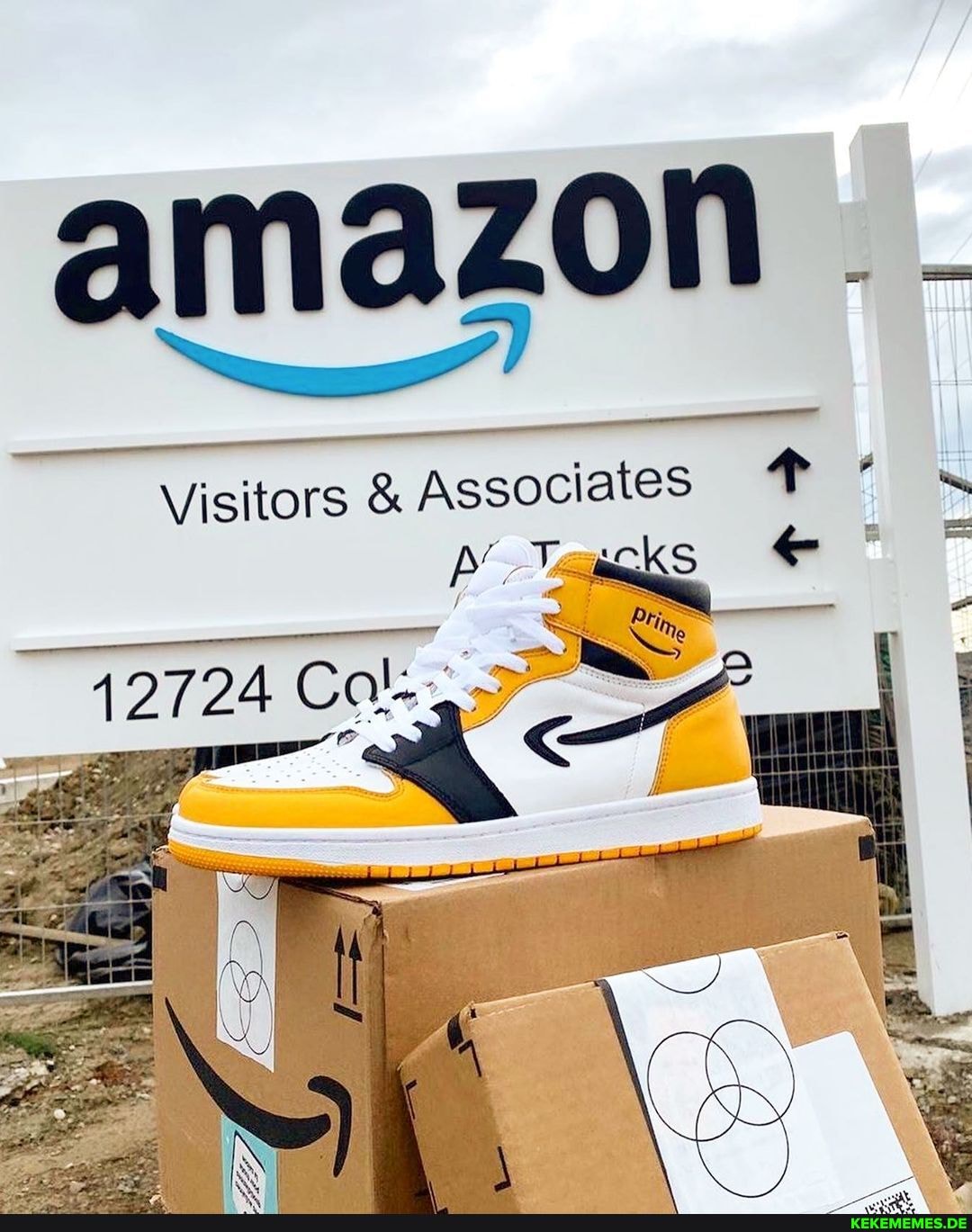 amazon wee")
Visitors & Associates ap
V27e8 Cal-