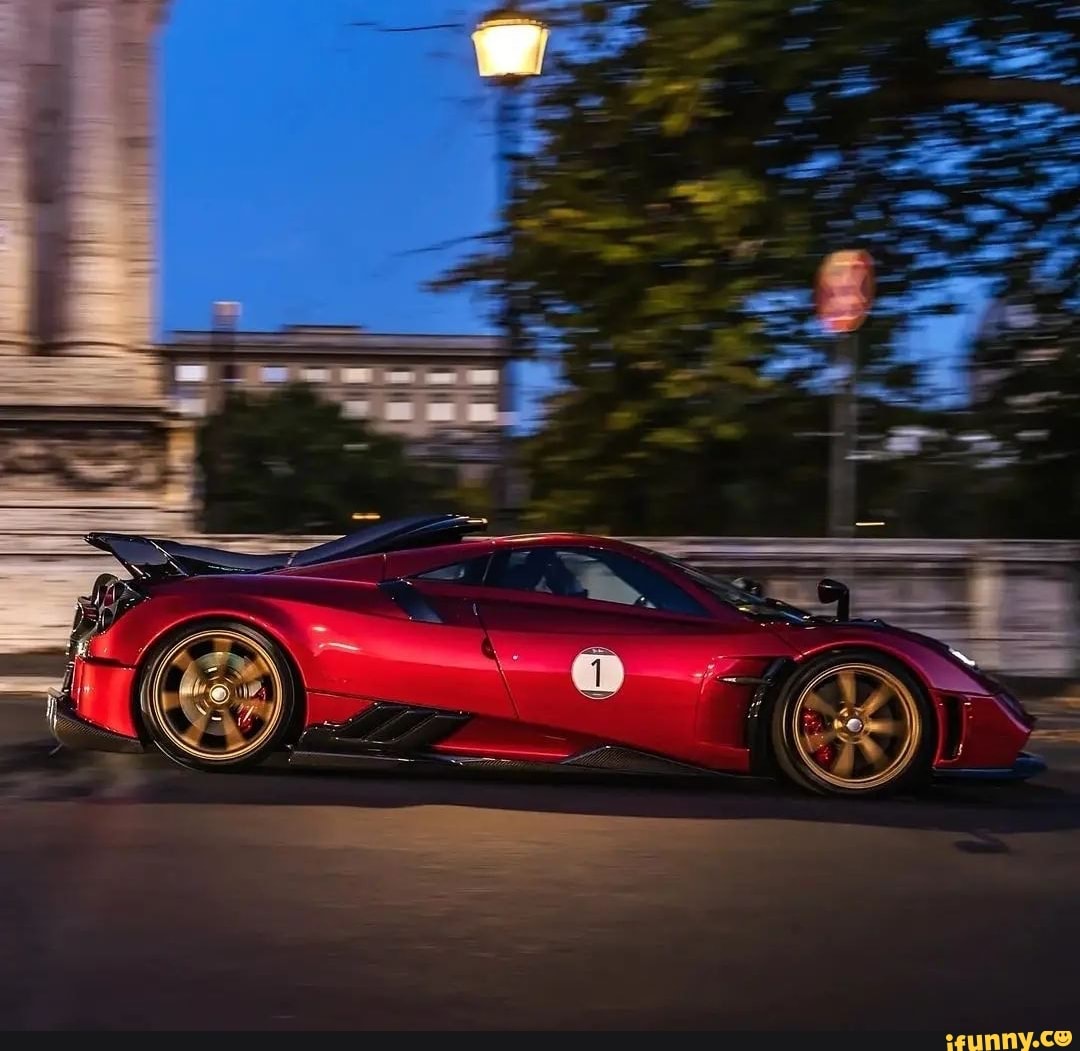 Pagani Huayra gif