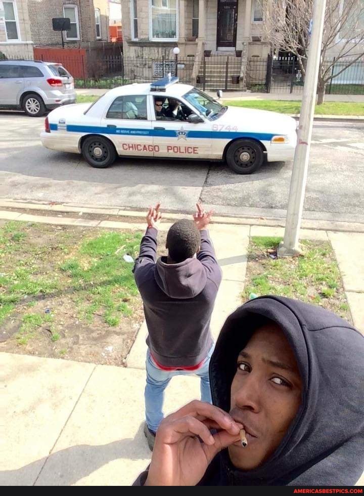 "HICAGO POLICE