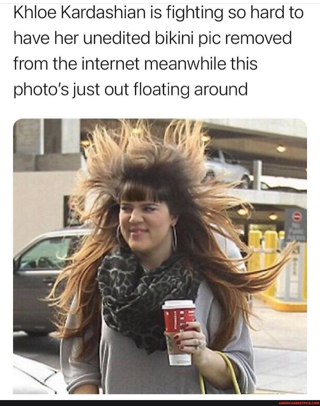 Khloe Kardashian is fighting so hard to have her unedited bikini pic removed from the internet meanwhile this photo's just out floating around
Ay
SS