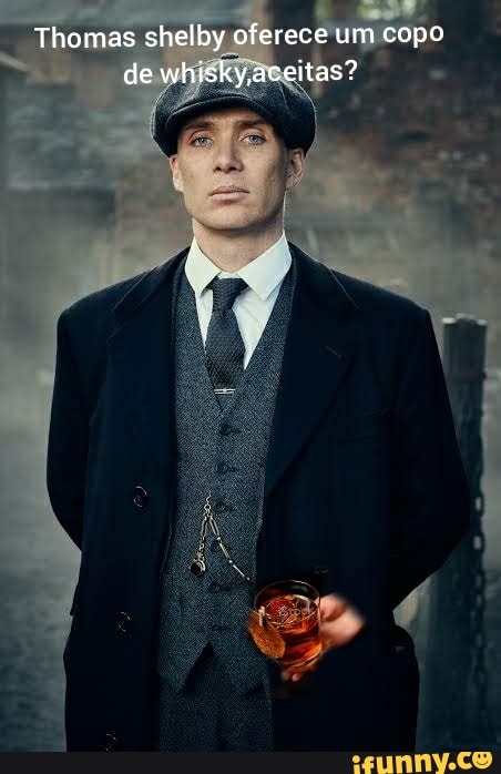 Thomas shelby oferece um copo de
