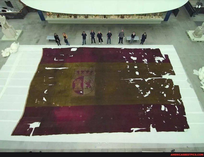 flag, size, spanish, ship, took, battle, trafalgar, bs