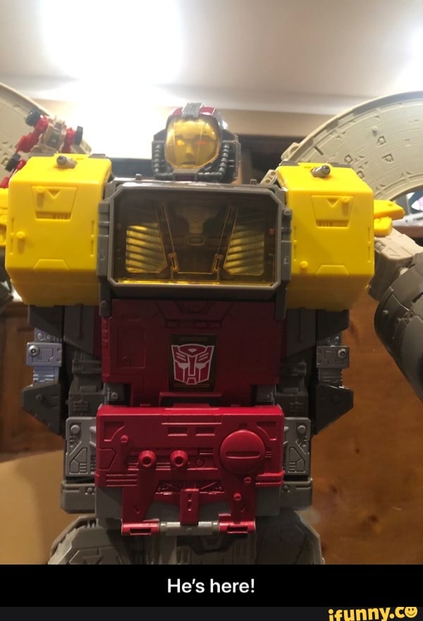 He's here! - He’s here!