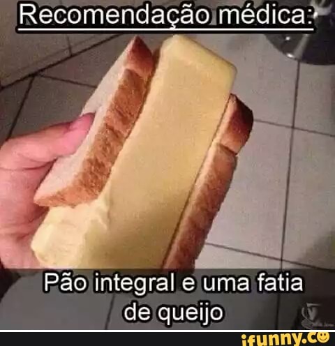 Pão integral e uma
fatia
de queijo