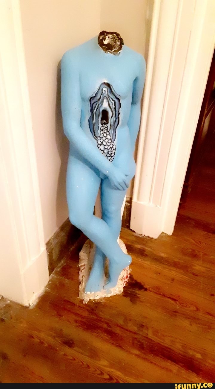 statue, airbnb, montevideo, uruguay