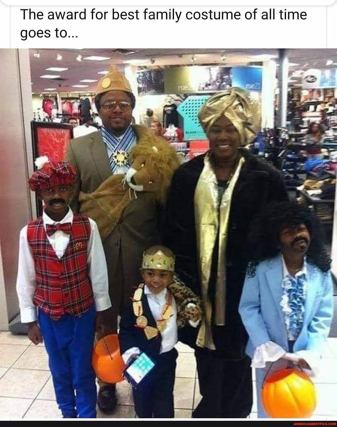 The award for best family costume of all time goes to...