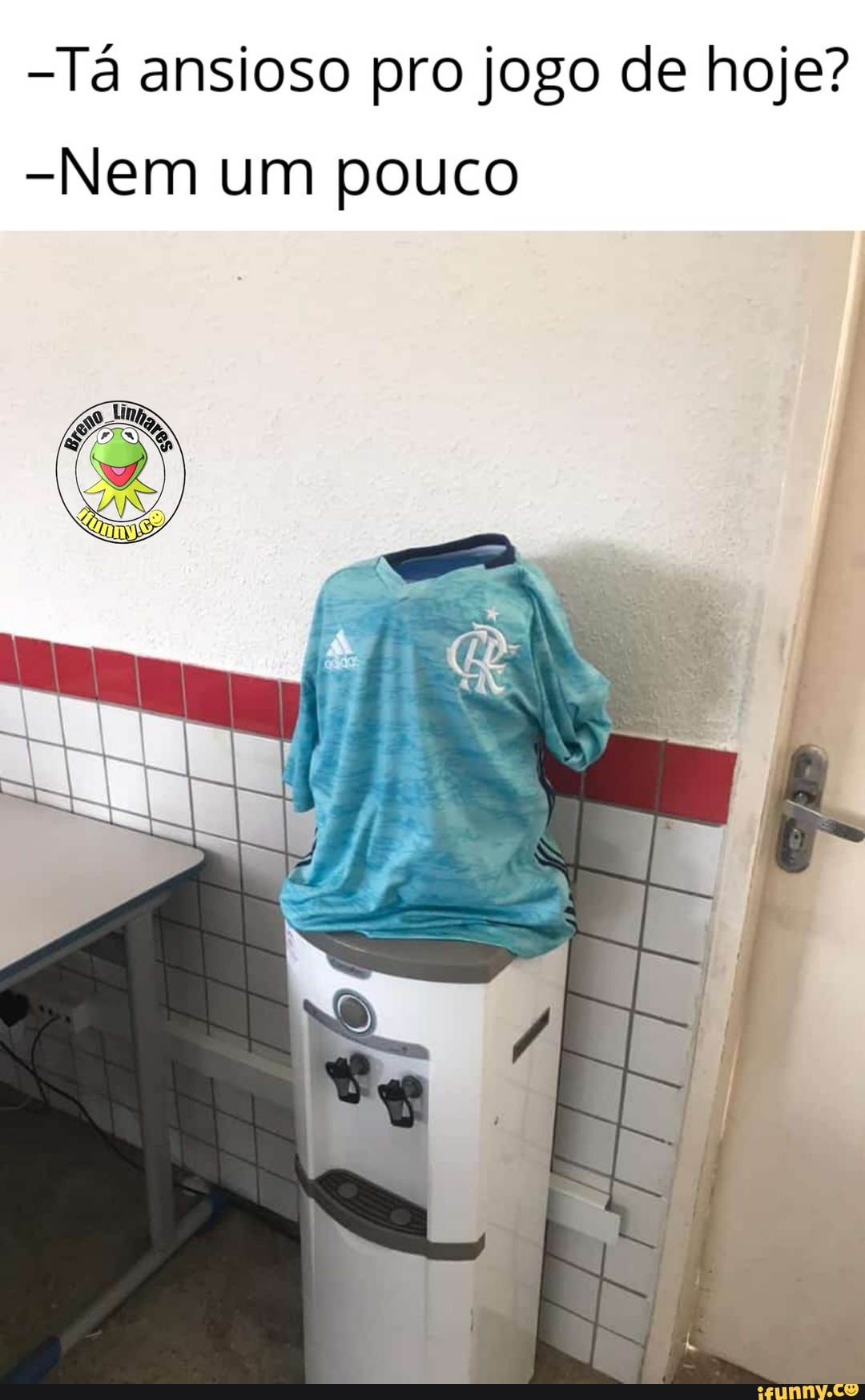 -Tá ansioso pro jogo de hoje?
-Nem um pouco