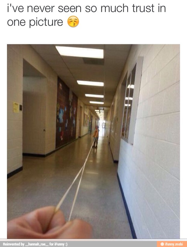 i've never seen so much trust in
one picture Es