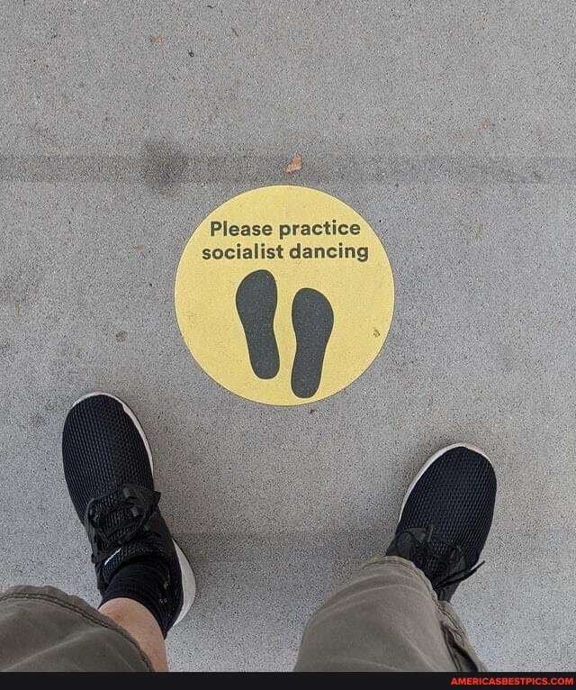 Please practice socialist dancing