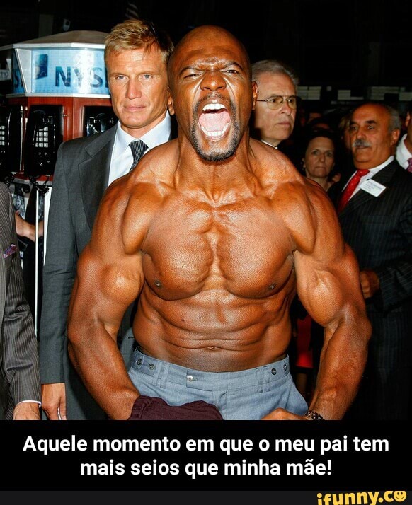 Aquele momento em que o meu pai tem
mais seios que minha mãe! - Aquele momento em que o meu pai tem mais seios que minha mãe!