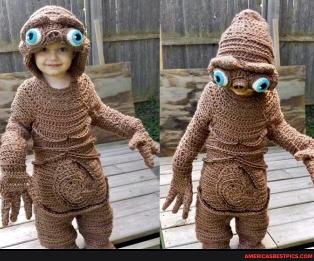 sister, home, hand, knitted, et, costume, nephew, october