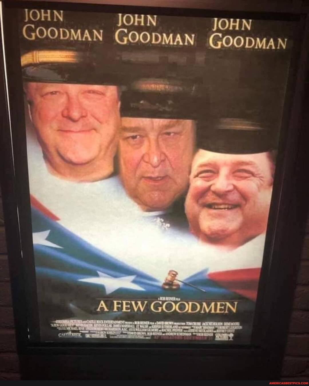 JOHN JOHN JOHN GOODMAN GOODMAN GOODMAN
EW GOODMEN
