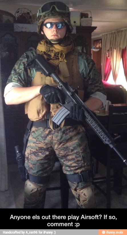 Anyone els out there play Airsoft? If so,
comment :p - Anyone els out there play Airsoft? If so, comment :p