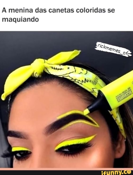 menina das canetas coloridas se maquiando
