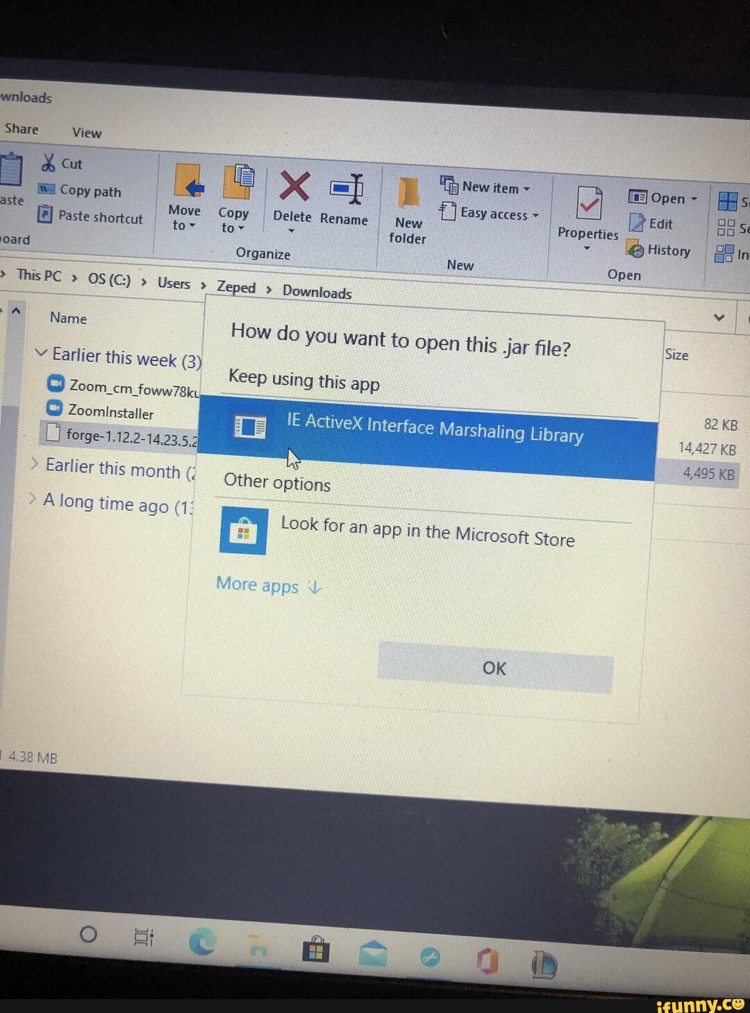 Wnloads Share View Cut Copy path fi New item aste Paste