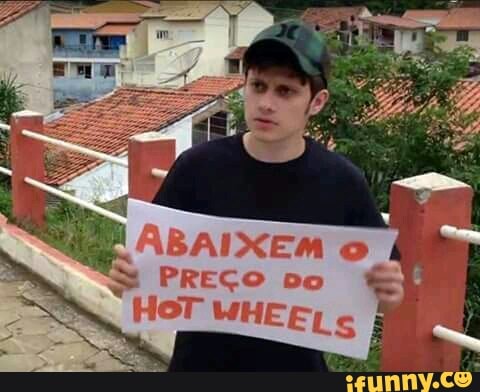 ABAIXEM o.
Her WHEEL