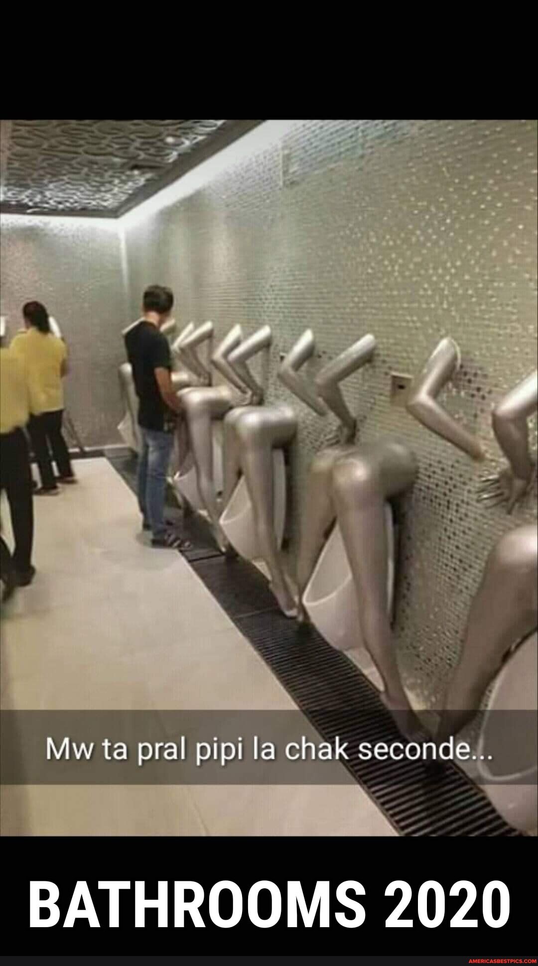 Mw ta pral pipi la chak-seconde...
2020)
