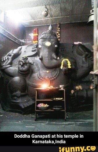 Doddha Ganapati at his temple in
Karnataka,India - Doddha Ganapati at his temple in Karnataka,India