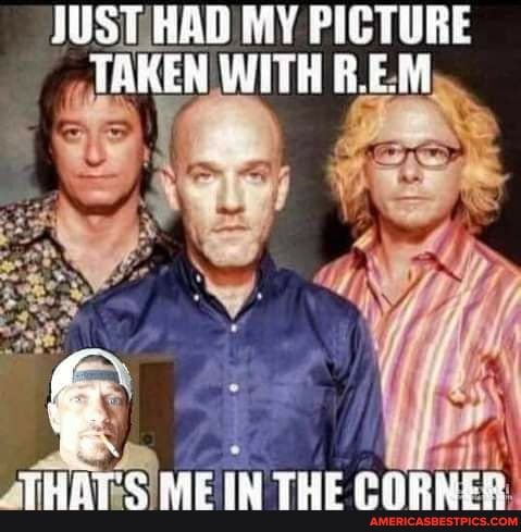 JUST HAD MY PICTURE TAREN WITH
THATS THE