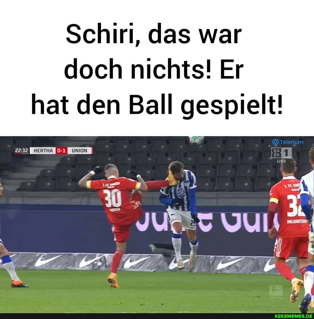 Schiri, das war doch nichts! Er hat den Ball gespielt!