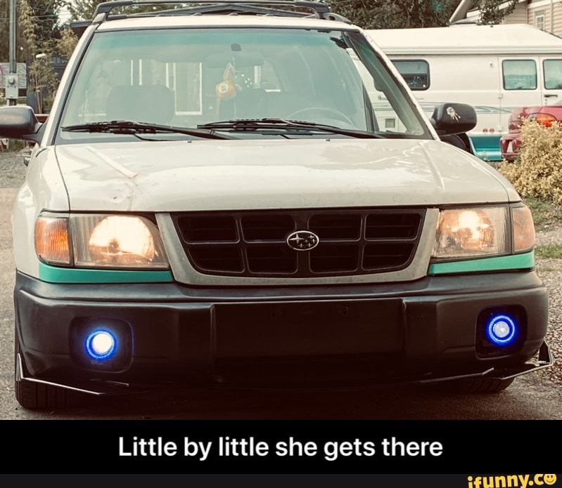 Little by little she gets there - Little by little she gets there