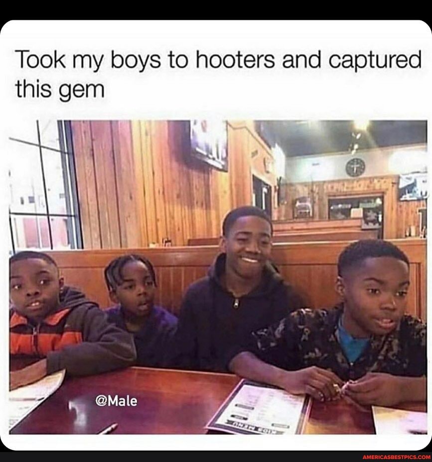 Took my boys to hooters and captured this gem
@Male