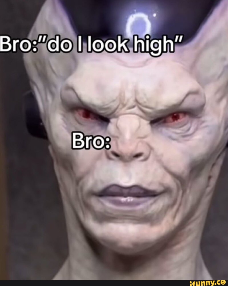 This picture shows Heather Price Papayoti looking over the Hoover Dam  bypass bridge on January 16, 2014. Just moments later, shejumped over the  railing and ended her own life. - iFunny