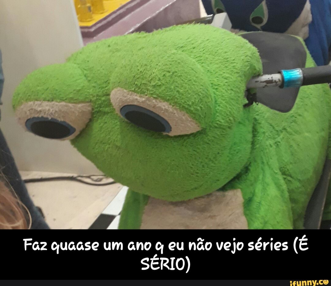 Faz quaase um ano q eu
não vejo séries (É
SÉRIO) - Faz quaase um ano q eu não vejo séries (É SÉRIO)