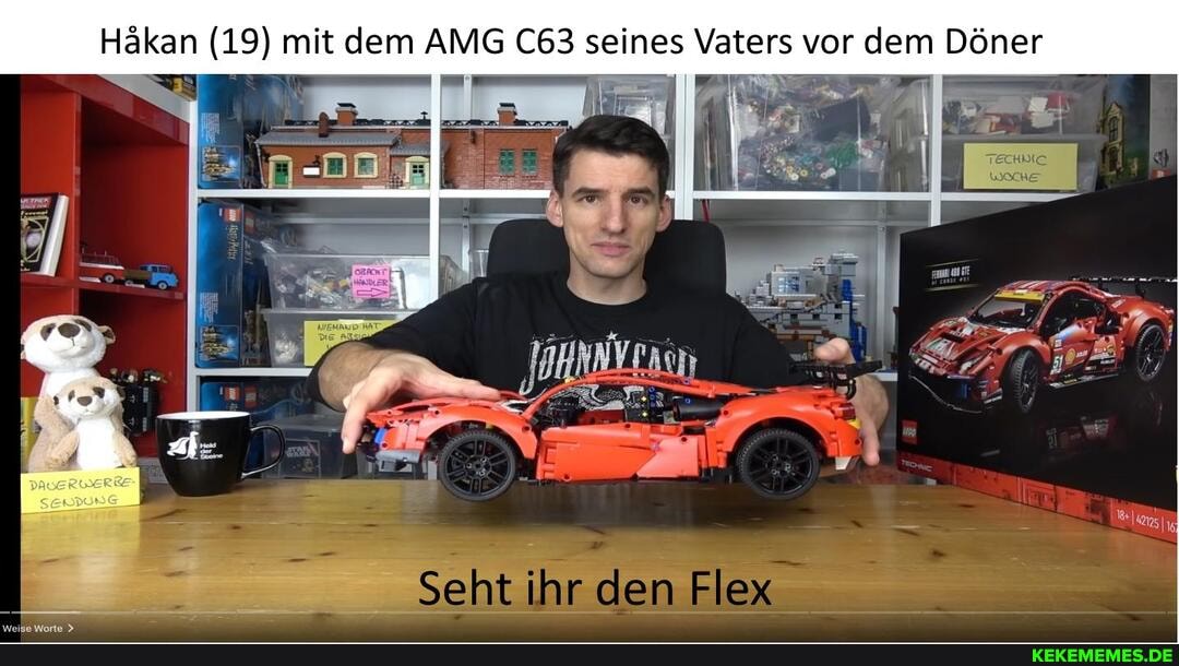 Häkan (19) mit dem AMG seines Vaters vor dem Döner
Seht ihr den Flex