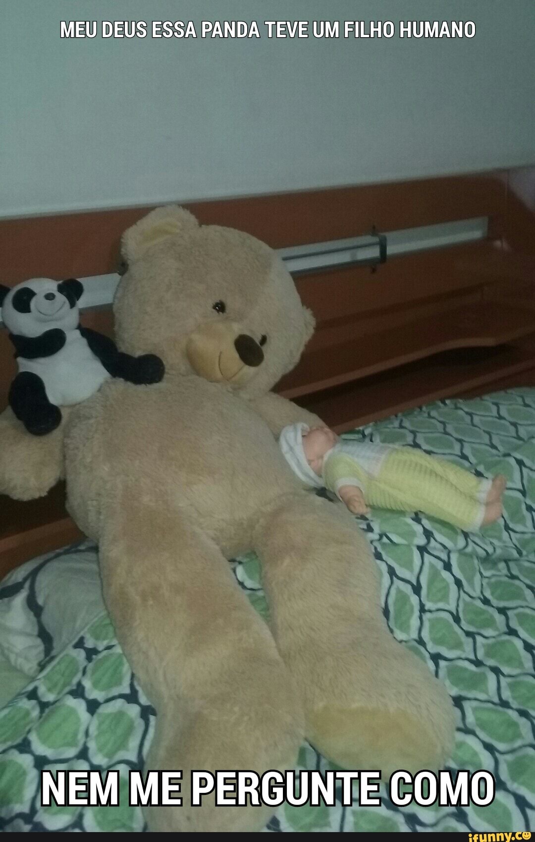 EU D EUS ESSA PANDA TEVE UM FILHO HUMANO