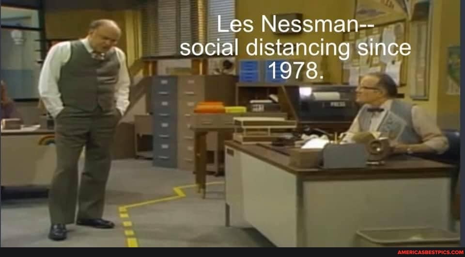 Les Nessman-- social distancing since 1978. - America's best pics and videos