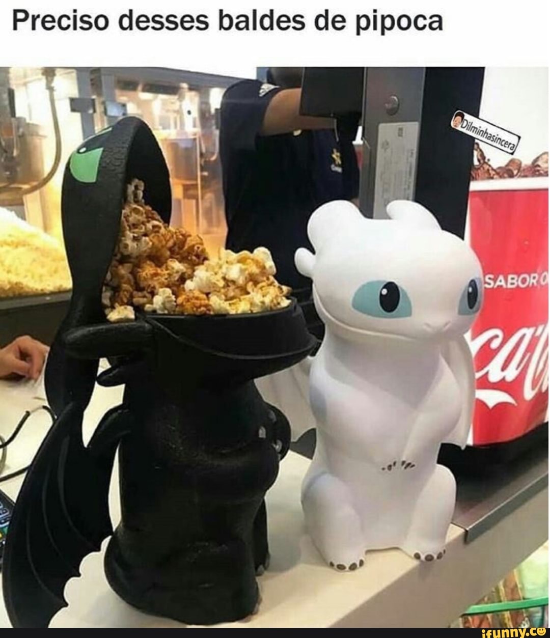 Preciso desses baldes de pipoca