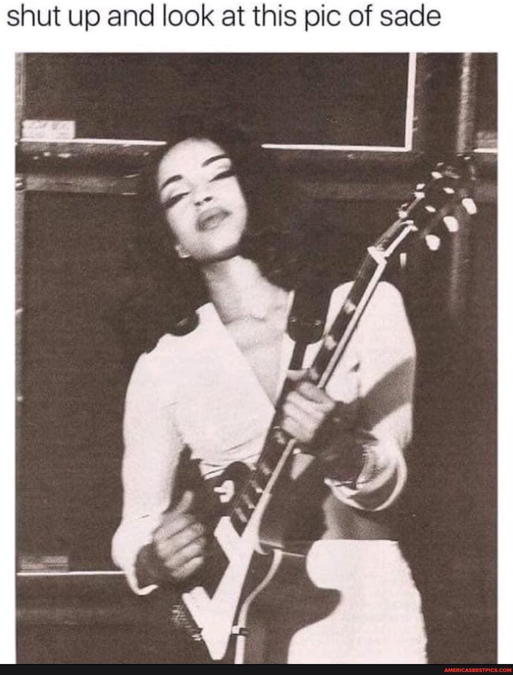 shut up and look at this pic of sade