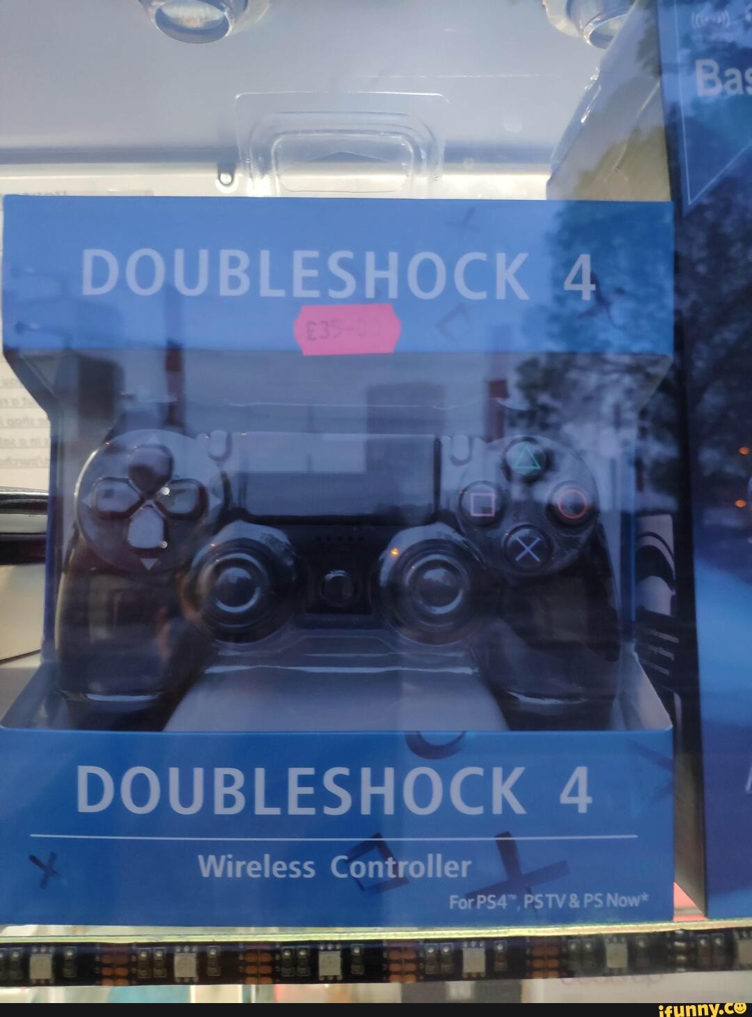 DOUBLESHOCK
Wireless Controller
For PSTV& PS Now*