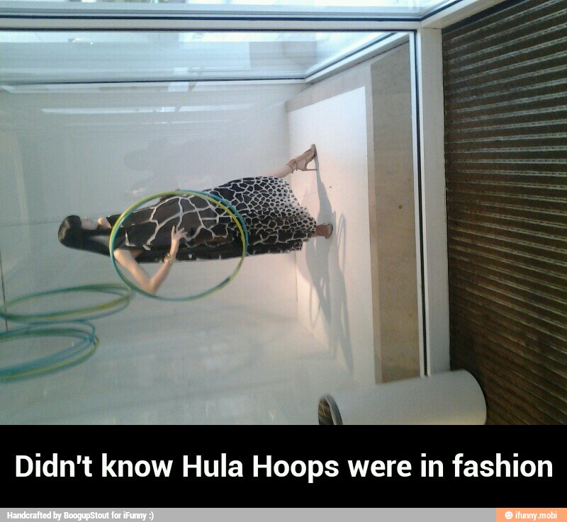 Didn't know Hula Hoops were in fashion - Didn't know Hula Hoops were in fashion