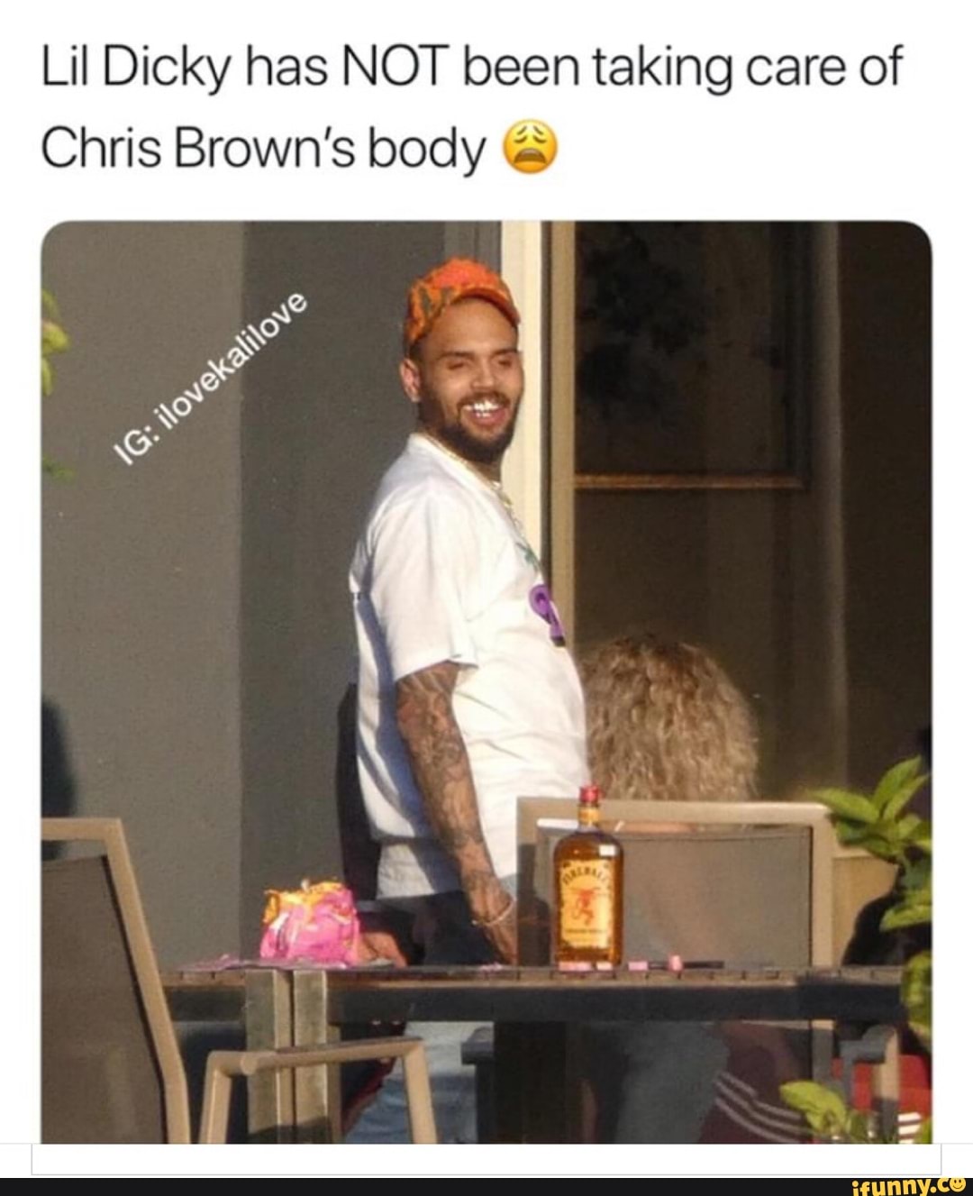 Lil Dicky has NOT been taking care of
Chris Brown's body és