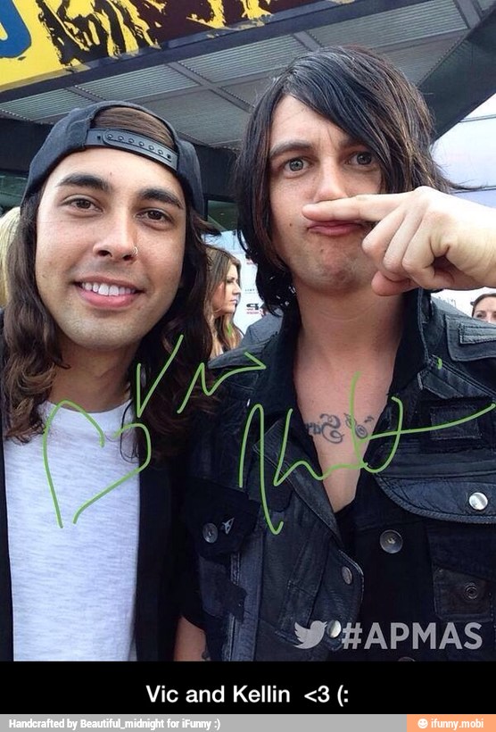Vic and Kellin <3 (: