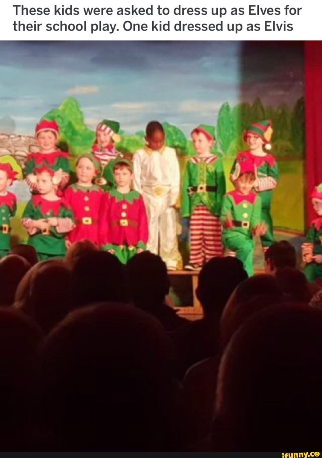 GeenStijl: Wachten op WOIII in Het StamCafé