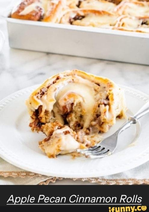 le Pecan Cinnamon Rolls