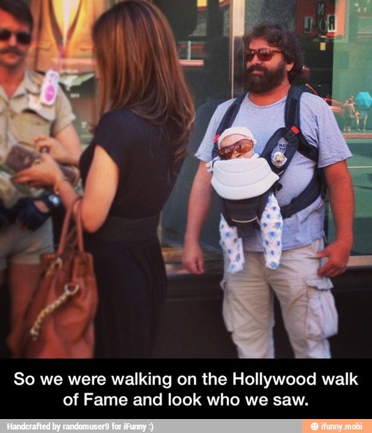 So we were walking on the Hollywood walk
of Fame and look who we saw. - So we were walking on the Hollywood walk of Fame and look who we saw.