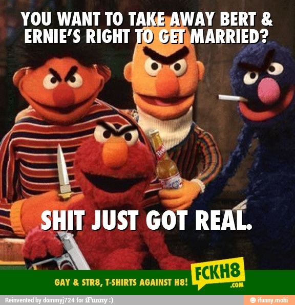 Shit sust cot
REAC.
É
A
GAY STR8, T-SHIRTS AGAINST H8!
"com