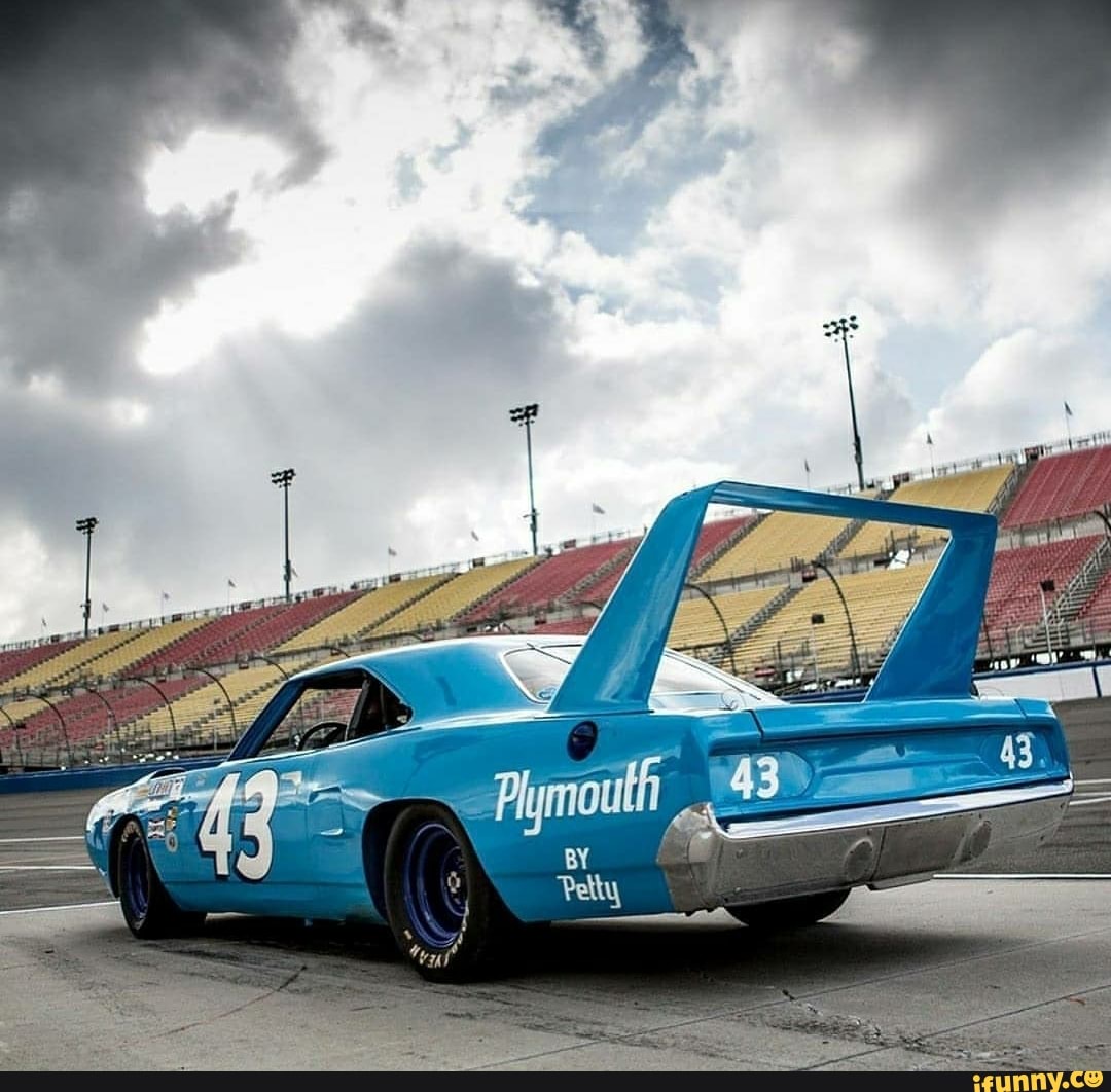 Drag racing classic. Машина Plymouth Superbird 43. Plymouth Superbird 1970. Plymouth Superbird Daytona 43. Plymouth Superbird Ричарда петти 1970.