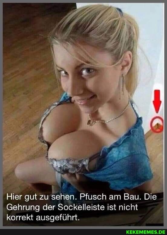 Hier gut zu sehen. Pfusch am Bau. Die
Gehrung der Sockelleiste ist nicht korrekt ausgeführt.